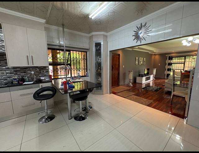 3 BEDROOM HOUSE FOR SALE IN DUNCANVILLE